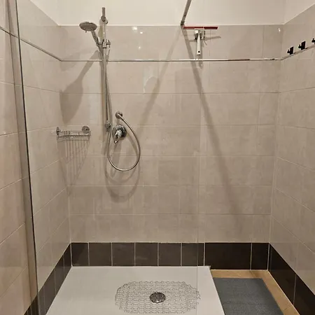 Cit Lovely House 아파트 *